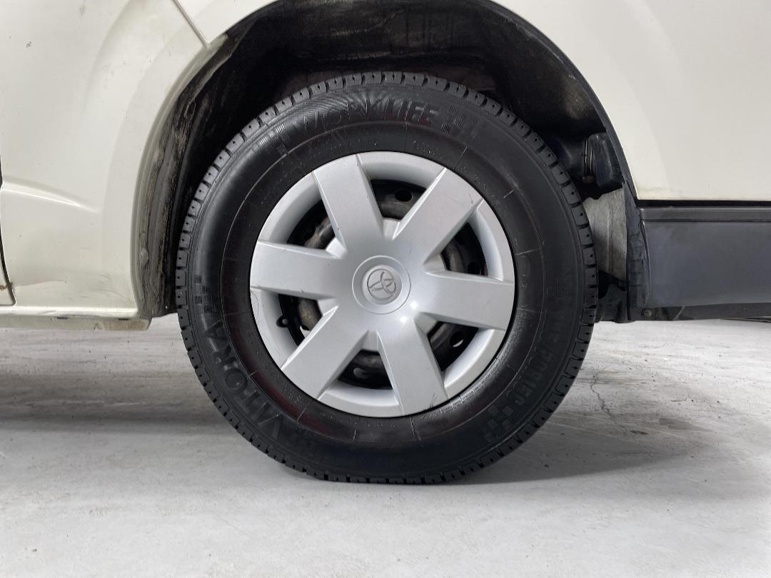 Photo '9' of Toyota Hiace