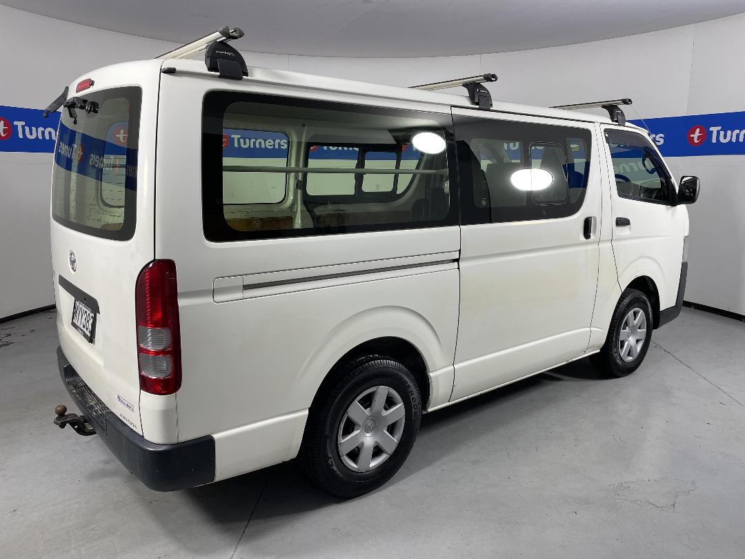 Photo '7' of Toyota Hiace