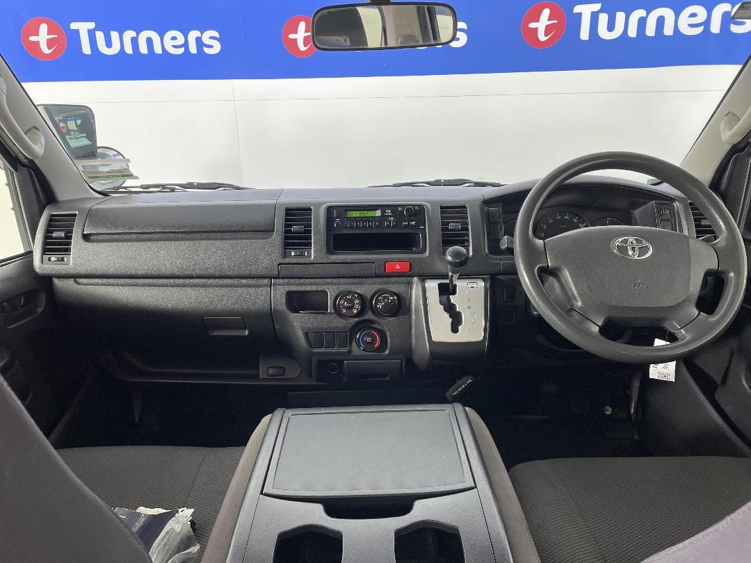 Photo '17' of Toyota Hiace