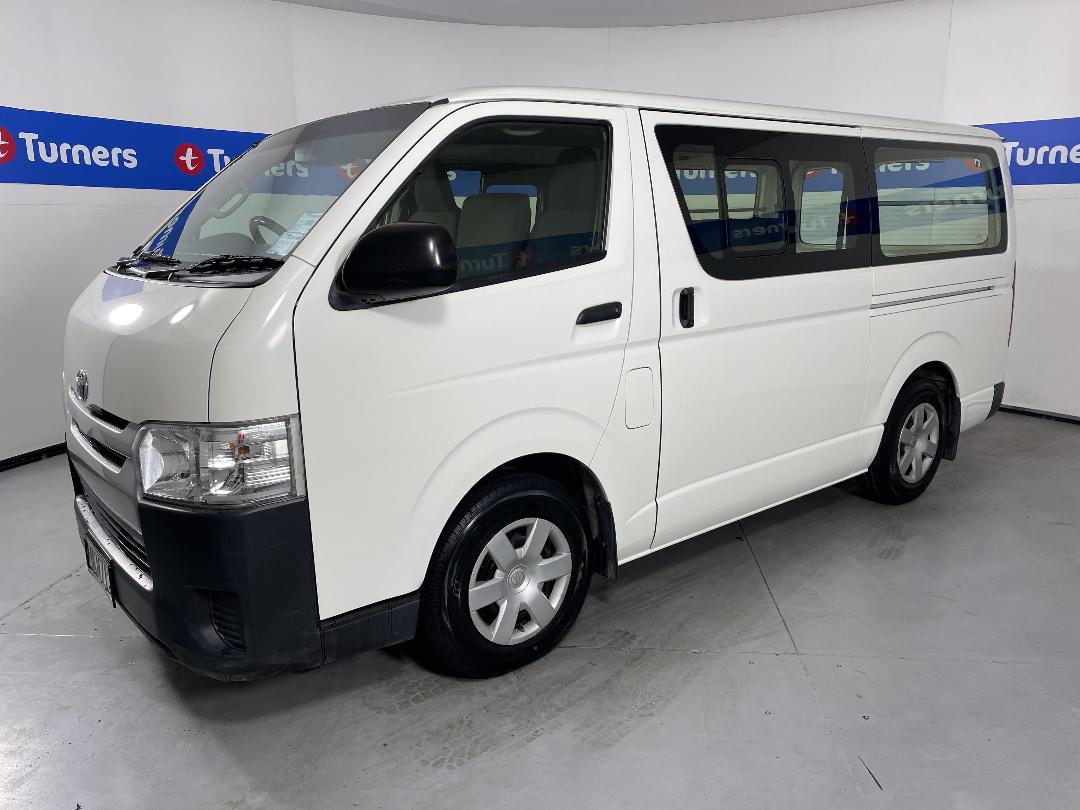 Photo '4' of Toyota Hiace