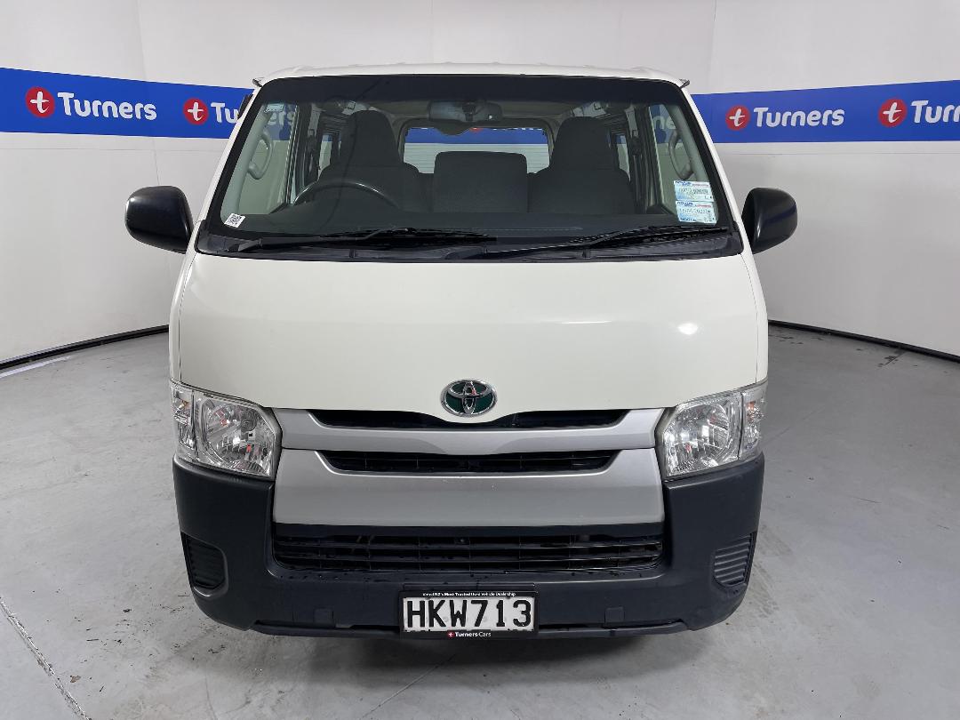 Photo '2' of Toyota Hiace