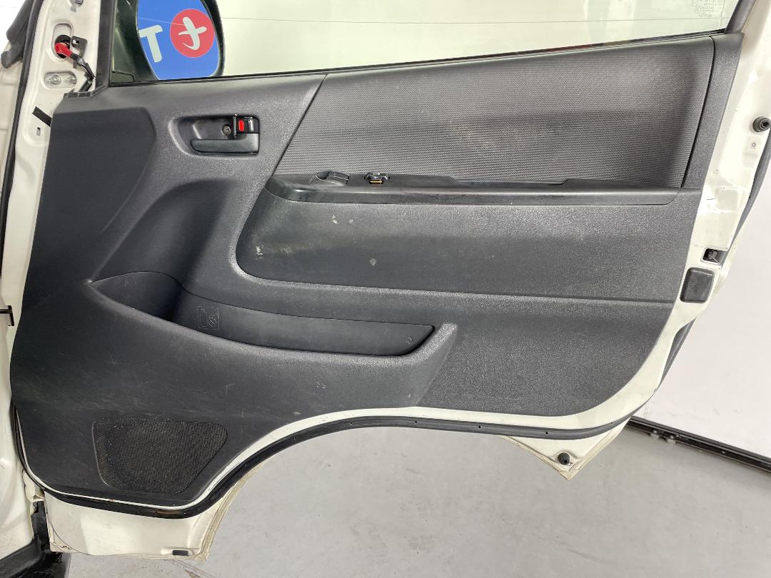 Photo '15' of Toyota Hiace