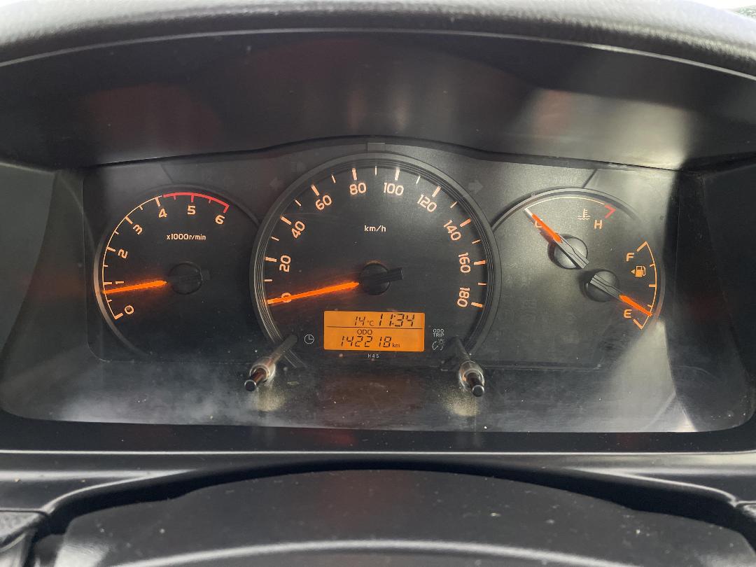 Photo '21' of Toyota Hiace