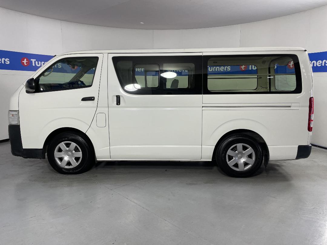 Photo '23' of Toyota Hiace