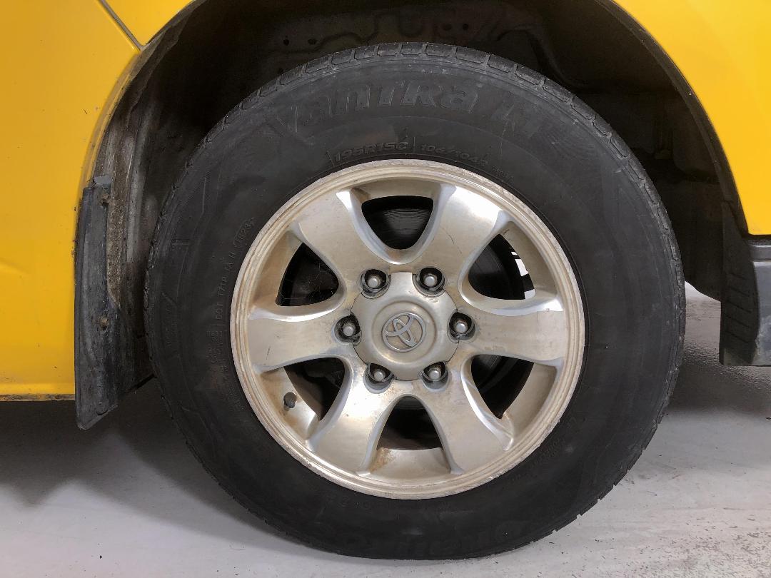 Photo '9' of Toyota Hiace