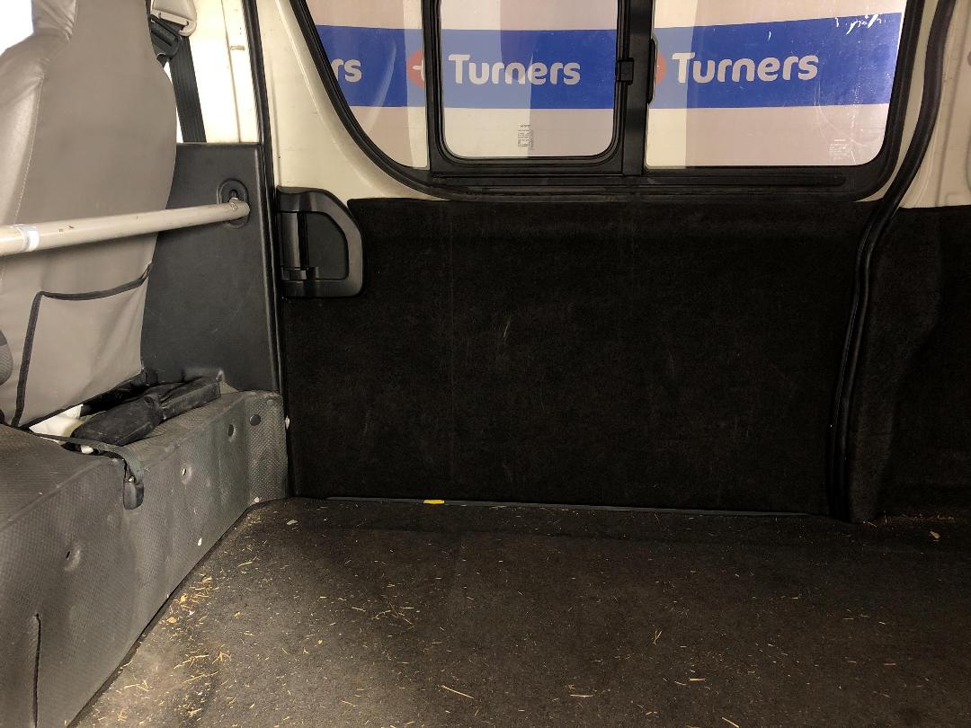 Photo '19' of Toyota Hiace