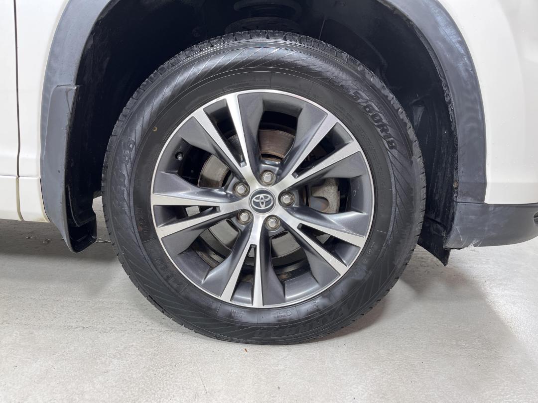 Photo '9' of Toyota Highlander Photo '9' of Toyota Highlander