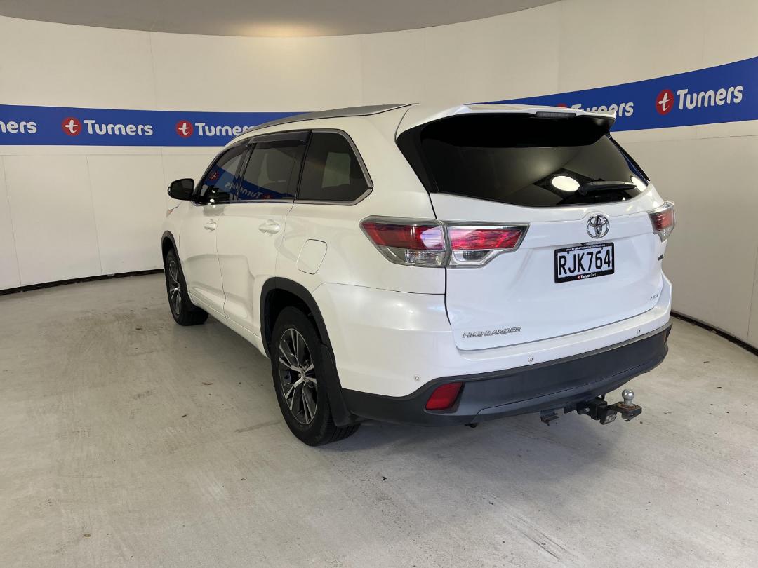 Photo '5' of Toyota Highlander Photo '5' of Toyota Highlander