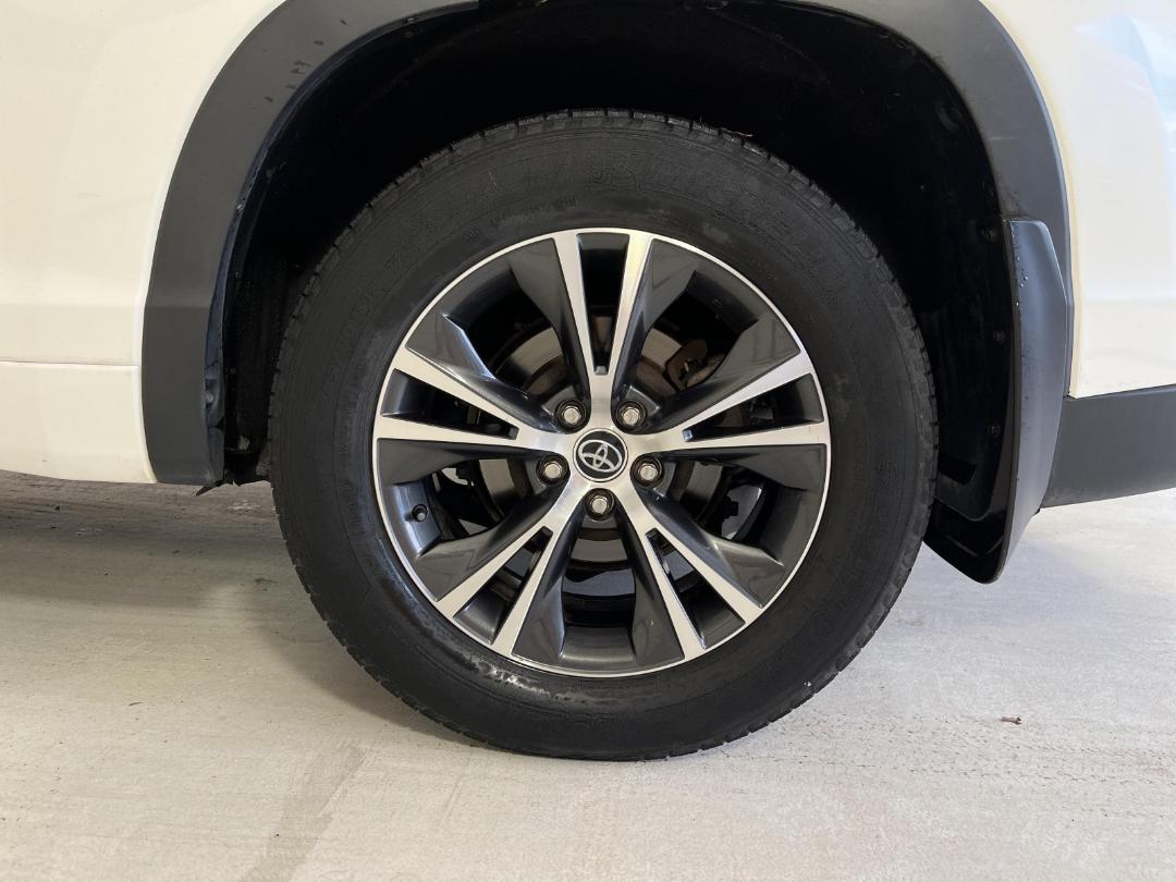 Photo '11' of Toyota Highlander Photo '11' of Toyota Highlander