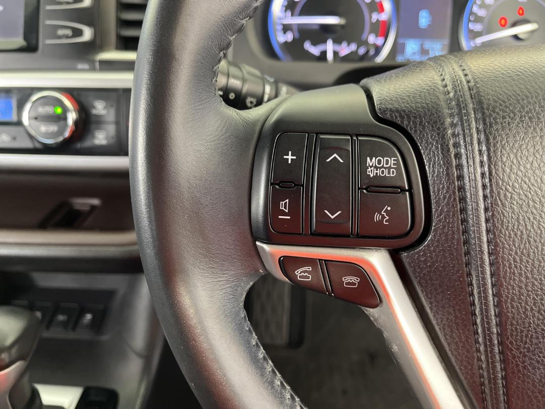 Photo '27' of Toyota Highlander Photo '27' of Toyota Highlander