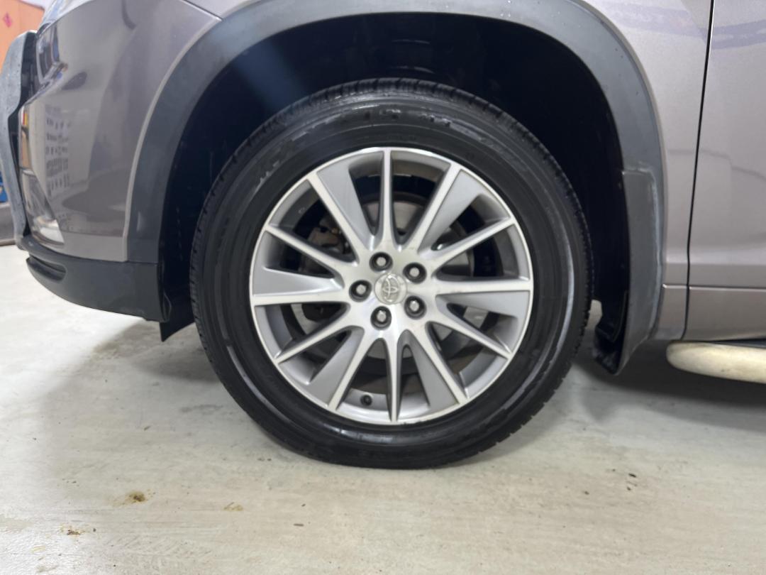 Photo '10' of Toyota Highlander