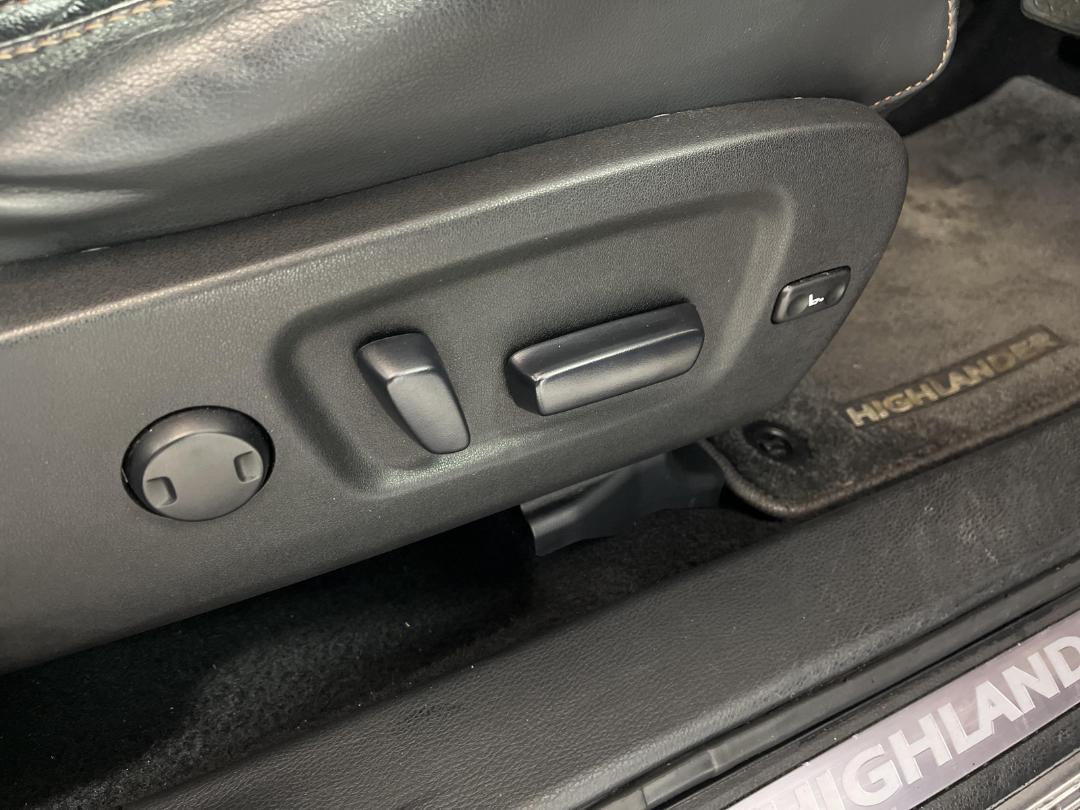 Photo '24' of Toyota Highlander