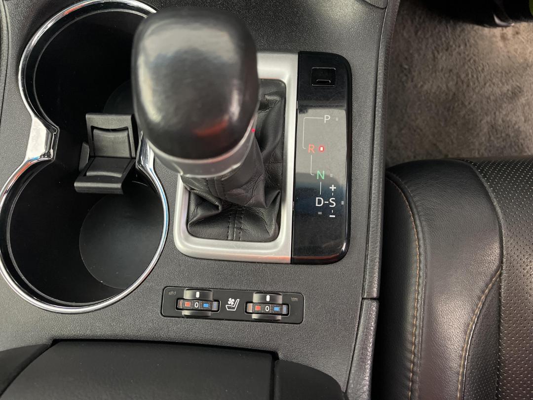 Photo '30' of Toyota Highlander