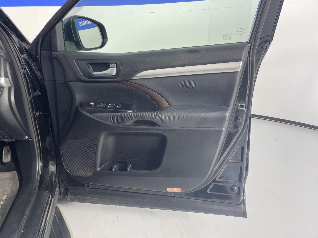 Photo '15' of Toyota Highlander