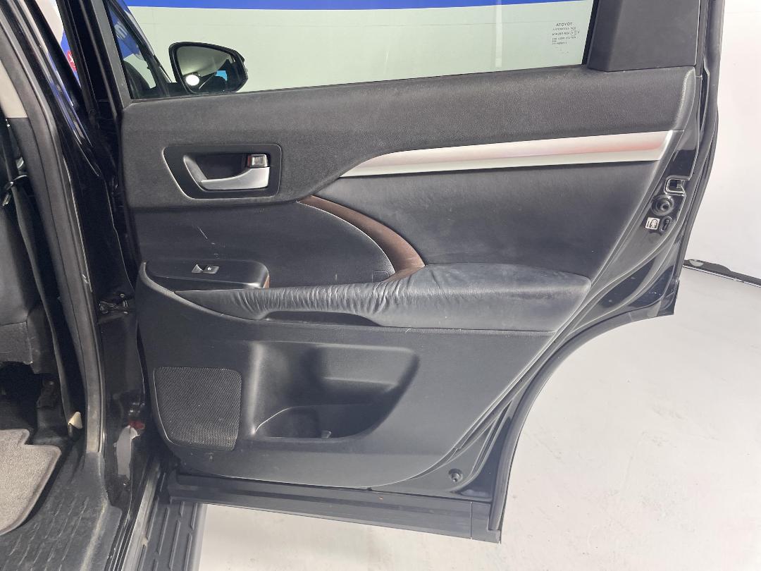 Photo '19' of Toyota Highlander