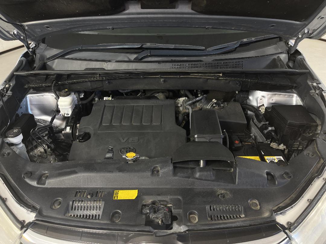 Photo '13' of Toyota Highlander Photo '13' of Toyota Highlander