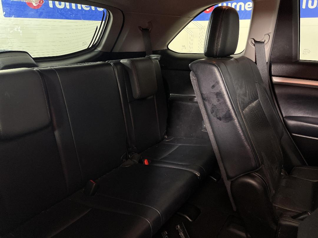 Photo '24' of Toyota Highlander Photo '24' of Toyota Highlander