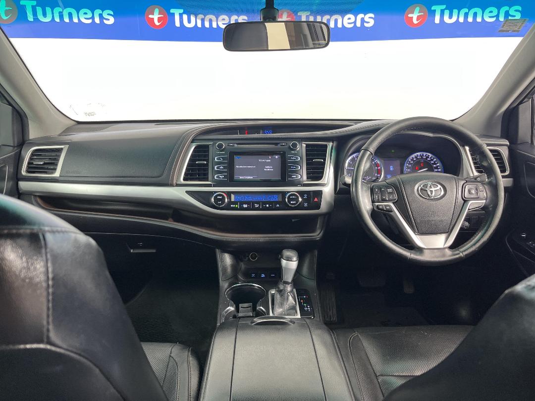 Photo '17' of Toyota Highlander