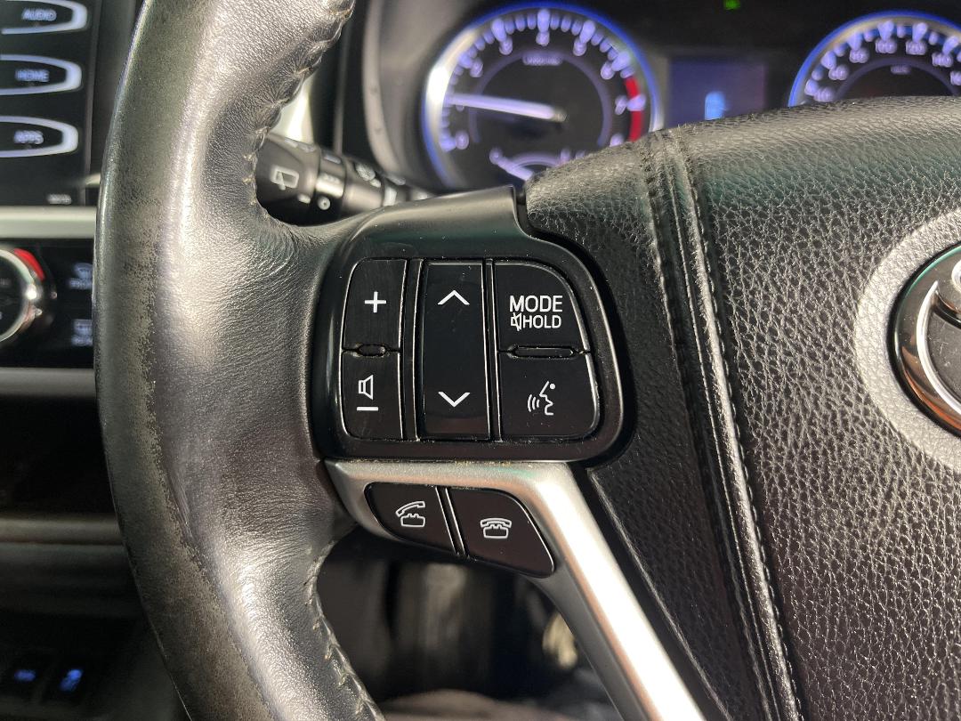 Photo '26' of Toyota Highlander