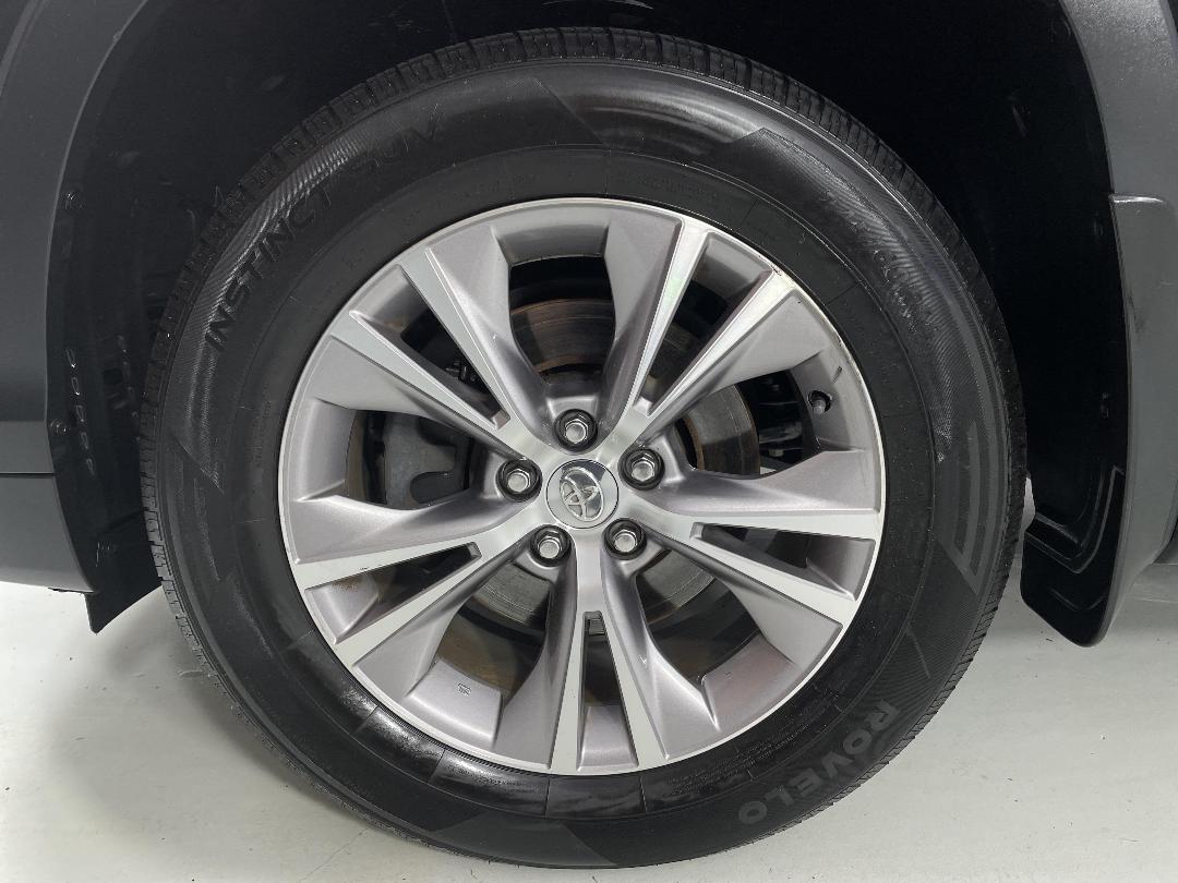 Photo '10' of Toyota Highlander