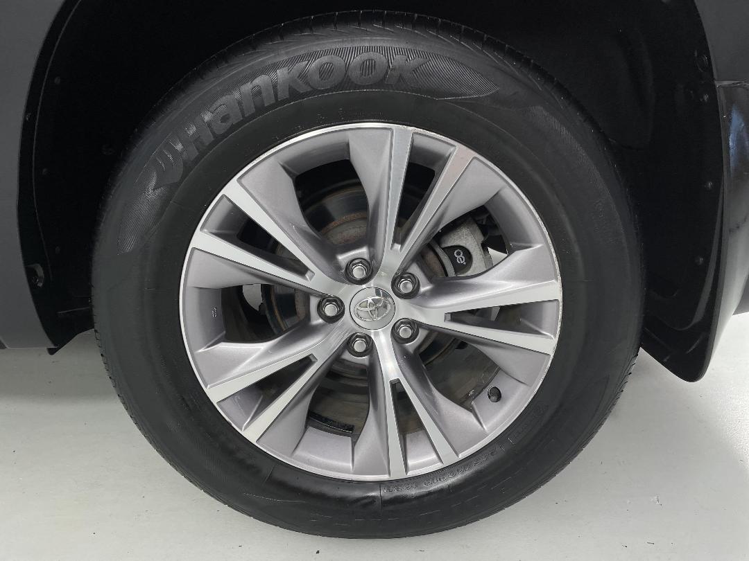 Photo '11' of Toyota Highlander