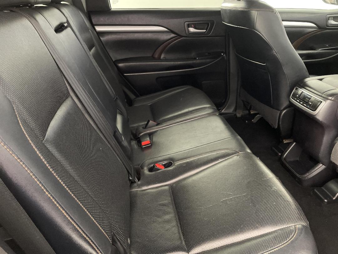 Photo '20' of Toyota Highlander