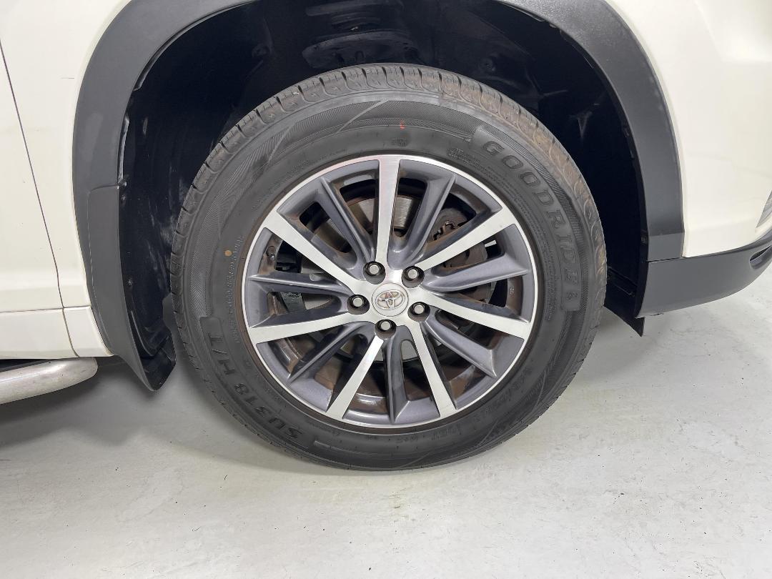 Photo '9' of Toyota Highlander