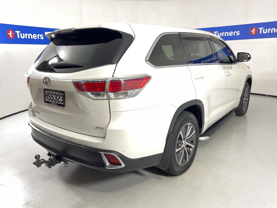 Photo '7' of Toyota Highlander