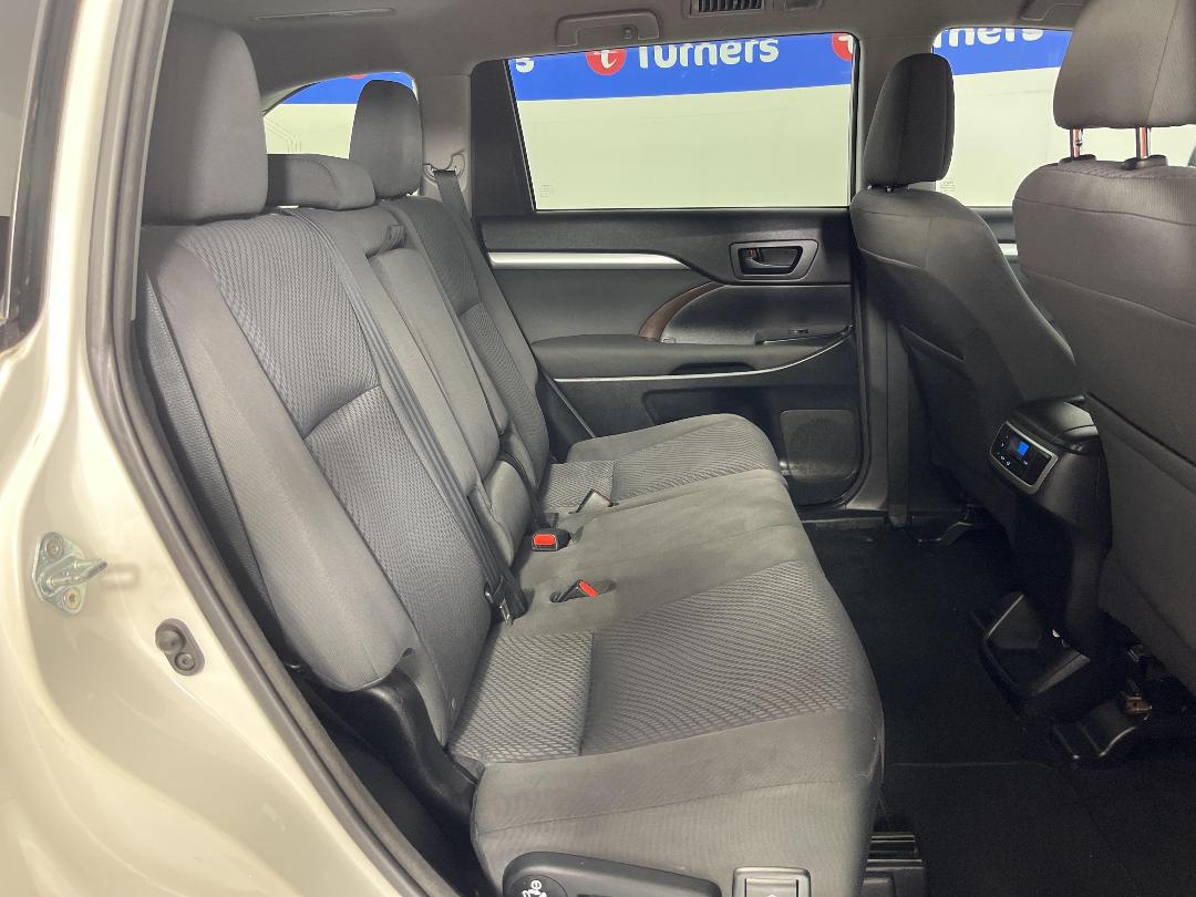 Photo '20' of Toyota Highlander