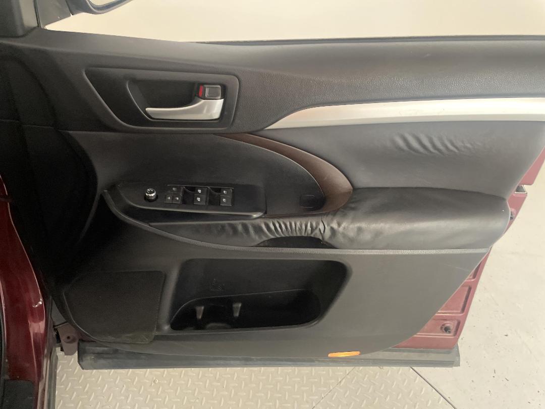 Photo '15' of Toyota Highlander