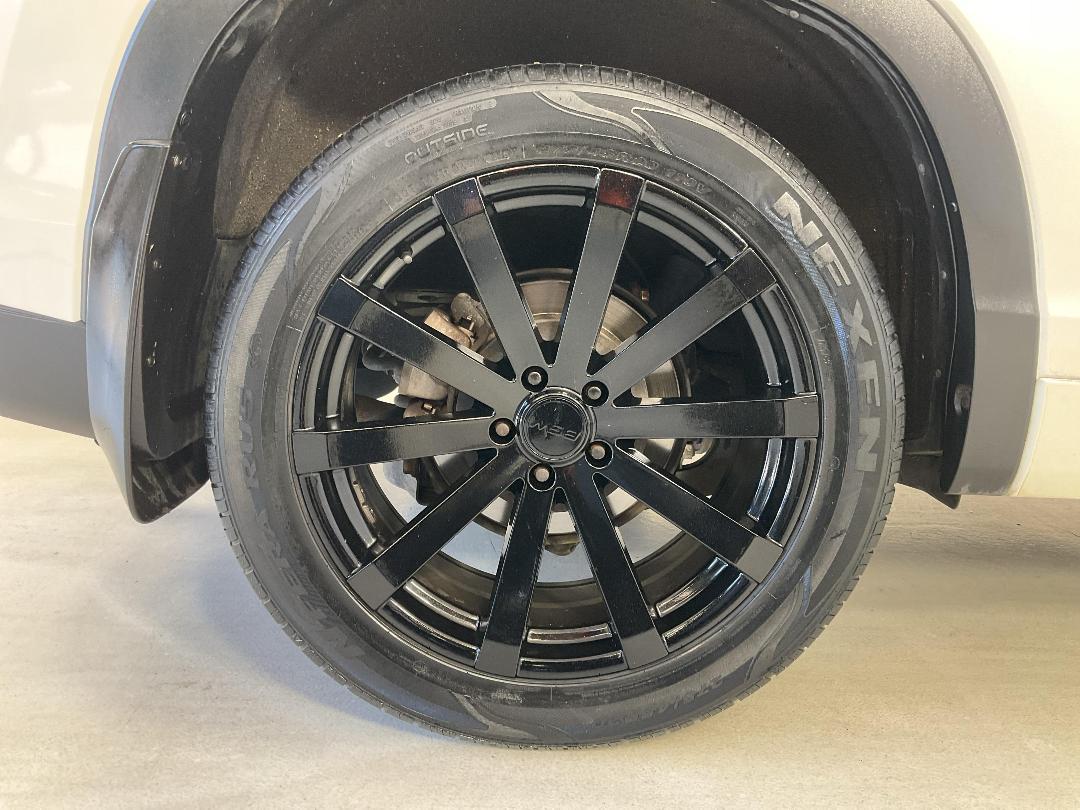 Photo '12' of Toyota Highlander