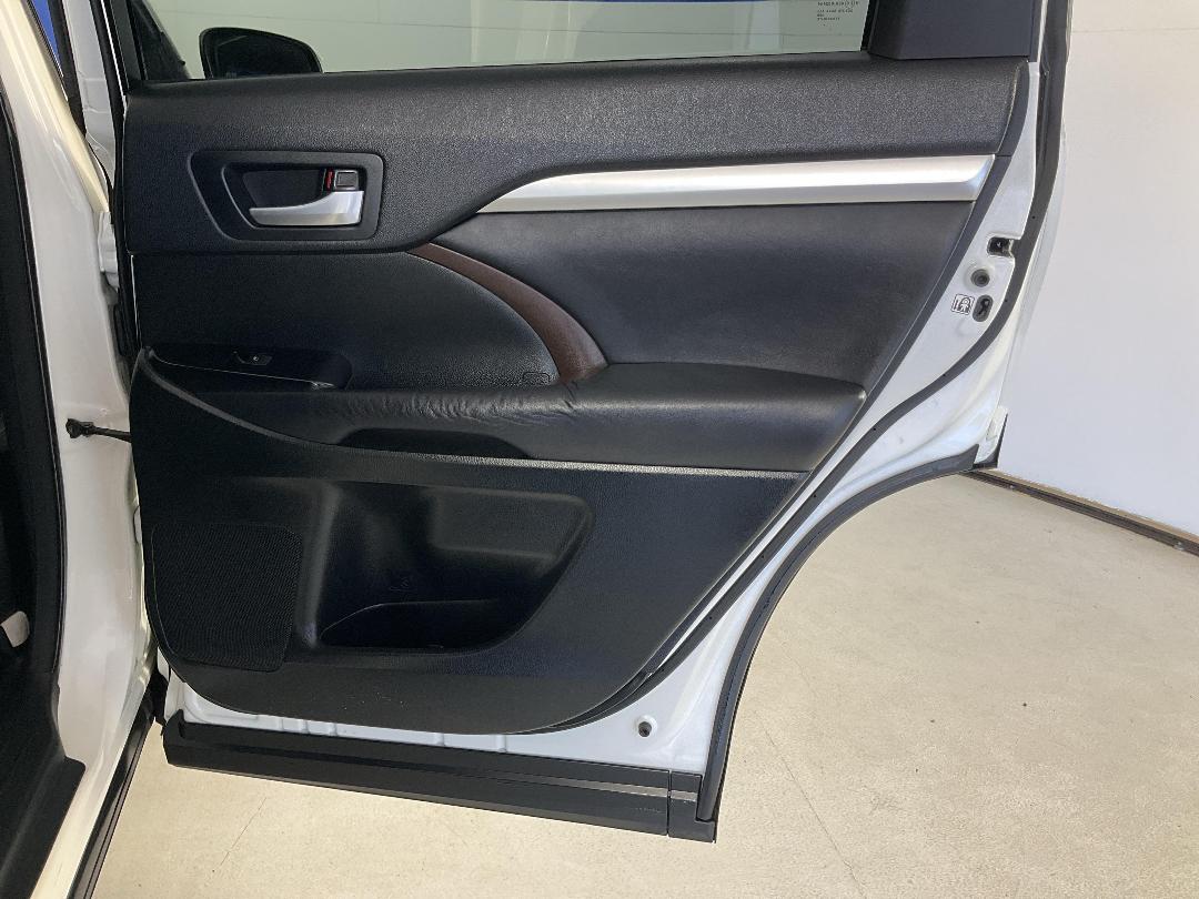 Photo '19' of Toyota Highlander