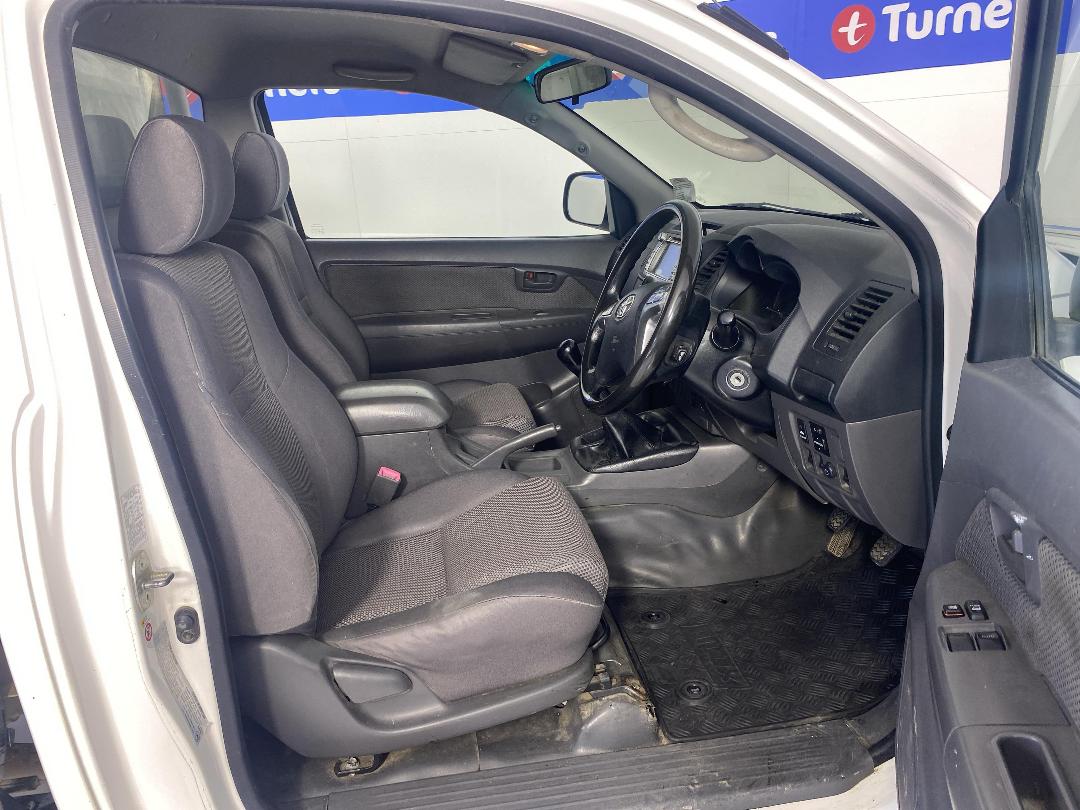 Photo '16' of Toyota Hilux Photo '16' of Toyota Hilux