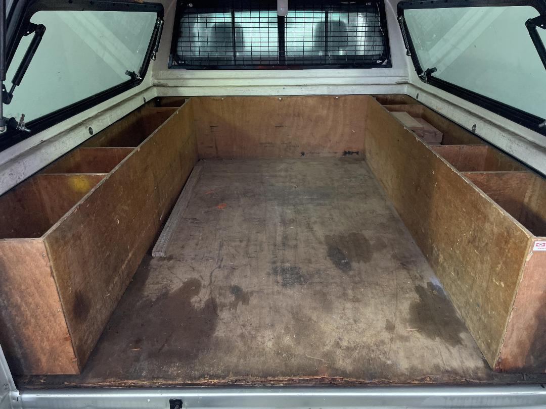 Photo '14' of Toyota Hilux