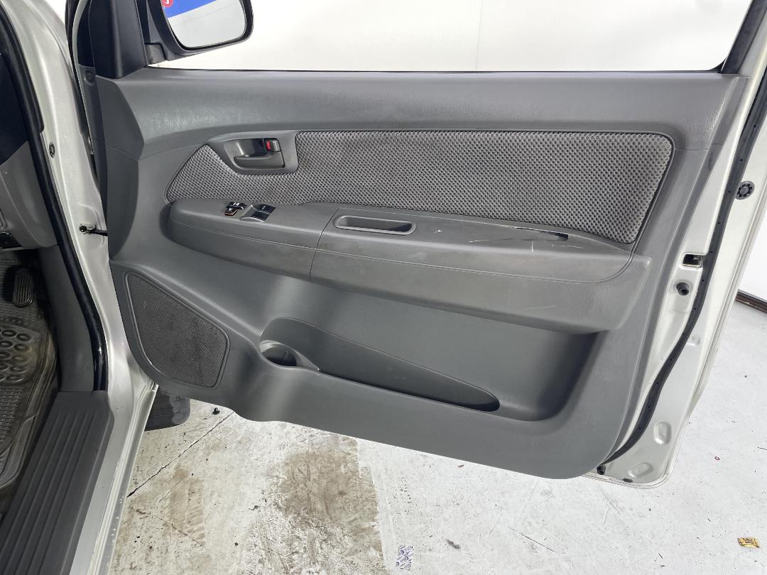 Photo '15' of Toyota Hilux