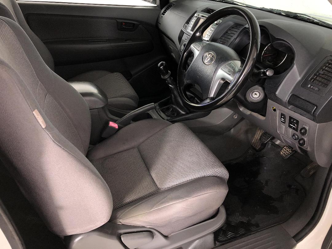 Photo '16' of Toyota Hilux Photo '16' of Toyota Hilux