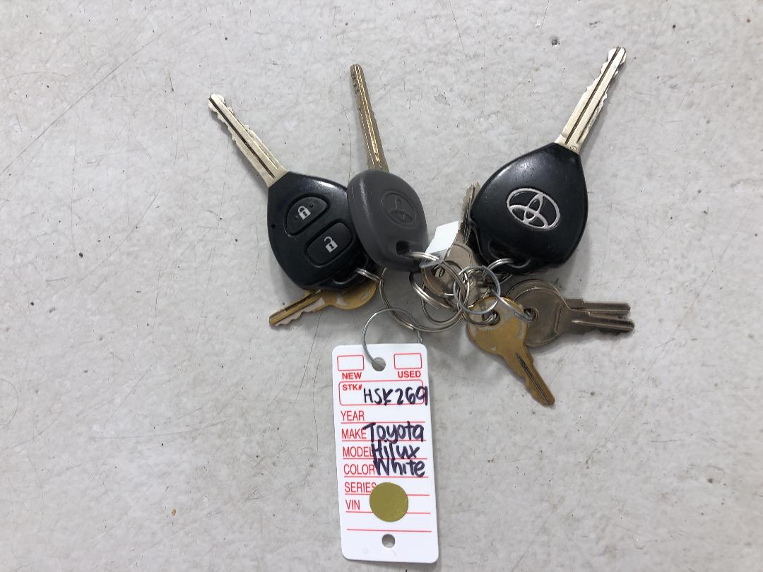 Photo '21' of Toyota Hilux Photo '21' of Toyota Hilux