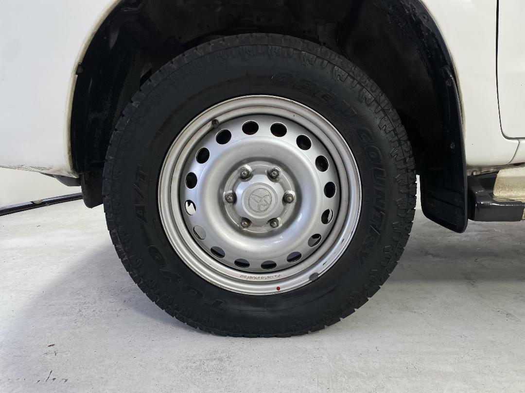 Photo '10' of Toyota Hilux