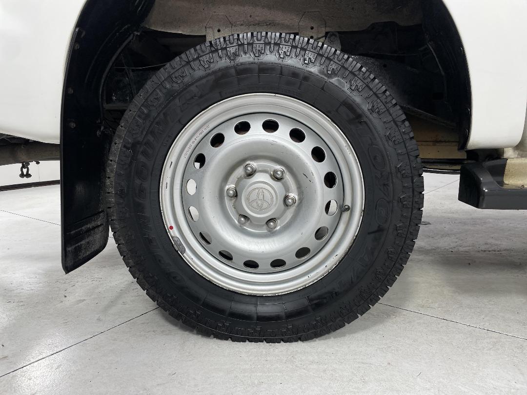 Photo '12' of Toyota Hilux