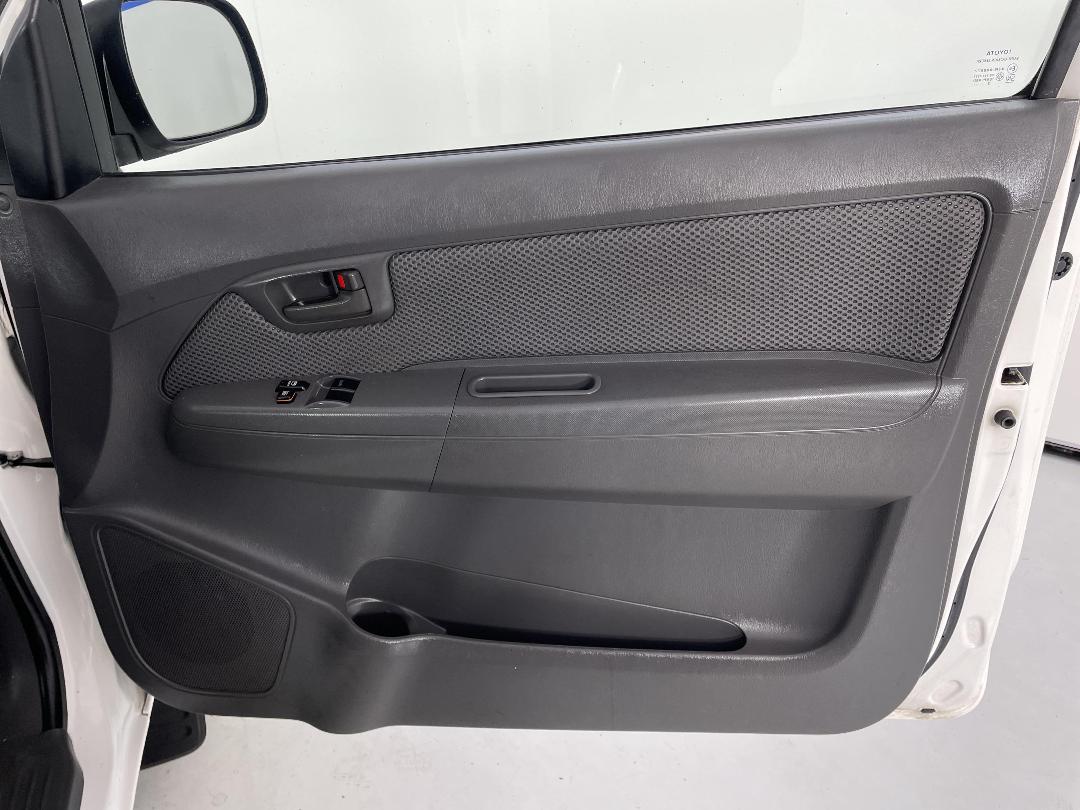 Photo '15' of Toyota Hilux Photo '15' of Toyota Hilux