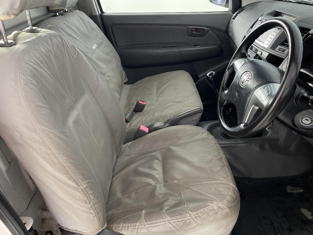 Photo '16' of Toyota Hilux Photo '16' of Toyota Hilux