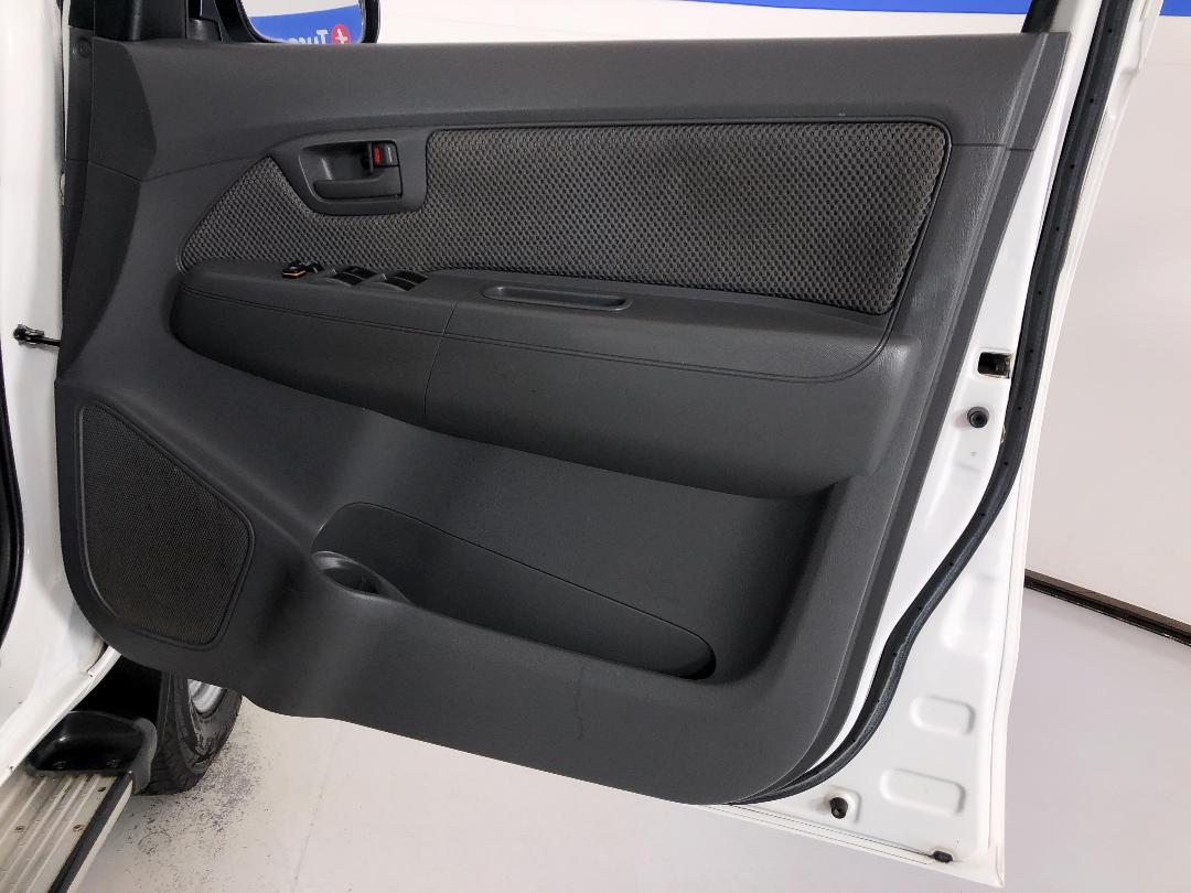 Photo '15' of Toyota Hilux Photo '15' of Toyota Hilux