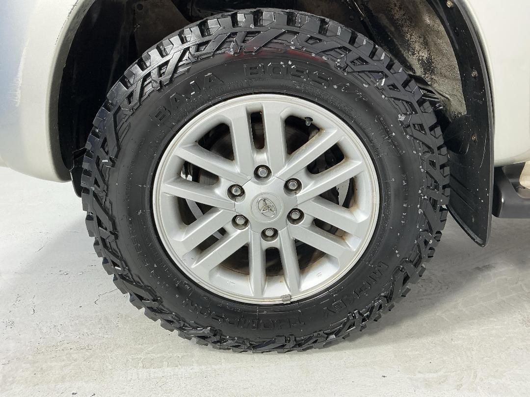 Photo '10' of Toyota Hilux