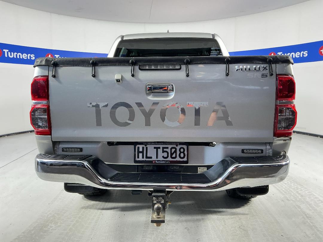 Photo '6' of Toyota Hilux