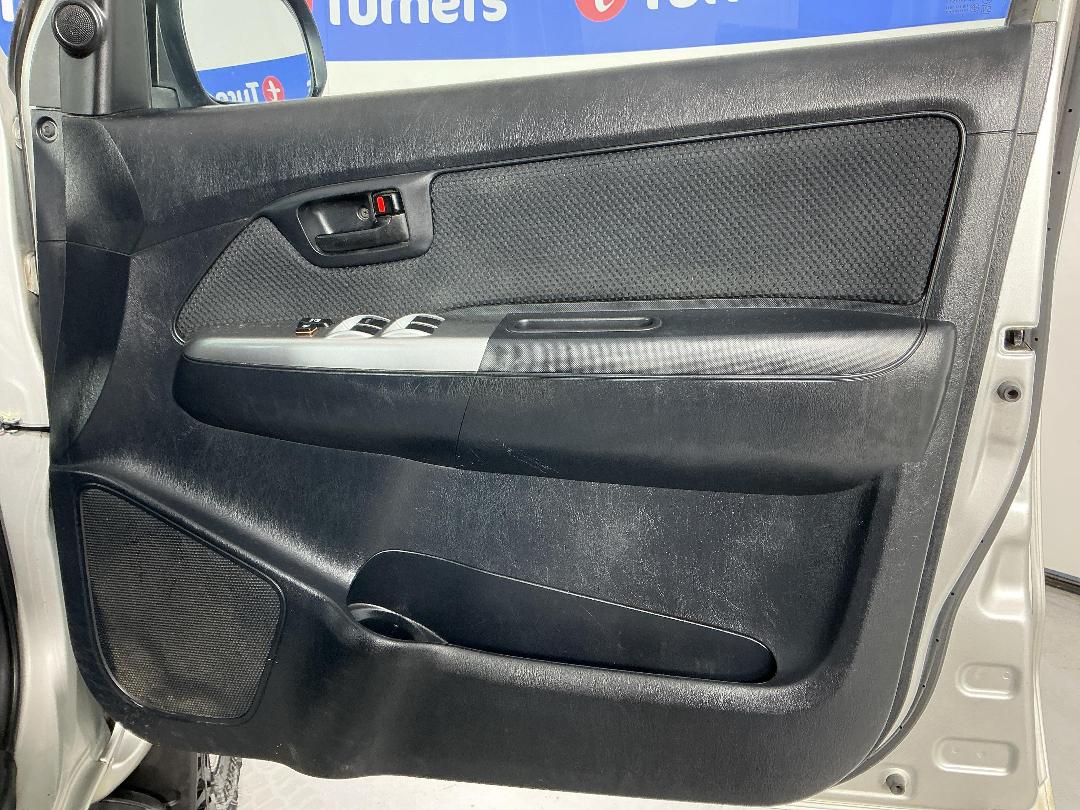 Photo '15' of Toyota Hilux