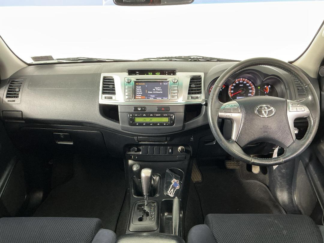 Photo '17' of Toyota Hilux