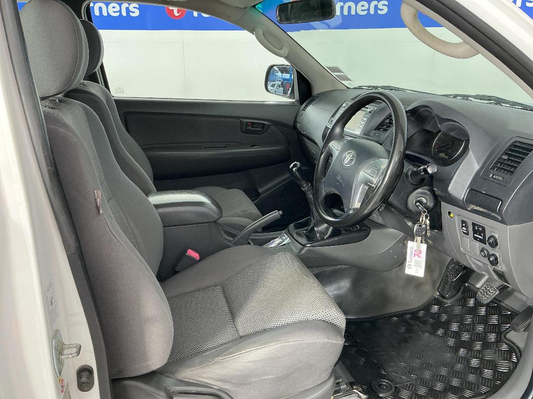 Photo '16' of Toyota Hilux Photo '16' of Toyota Hilux