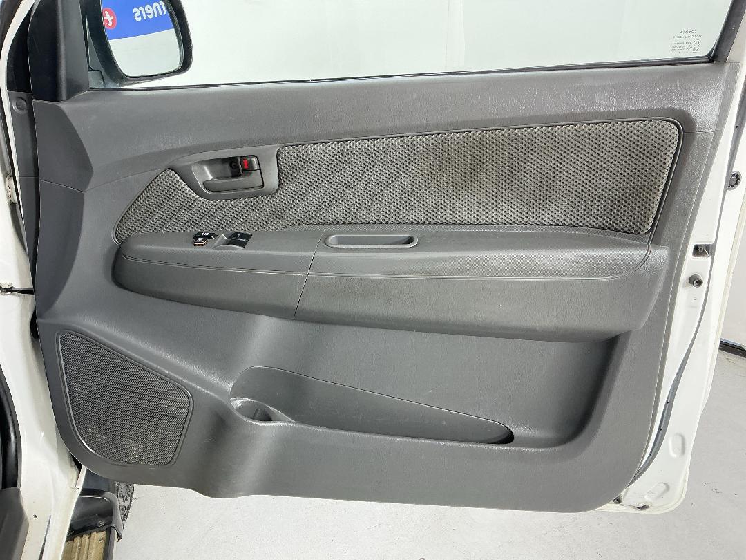 Photo '15' of Toyota Hilux Photo '15' of Toyota Hilux