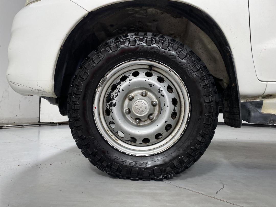 Photo '10' of Toyota Hilux