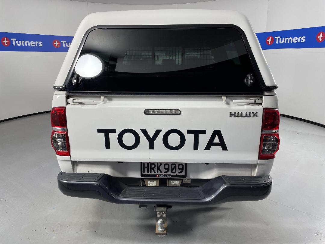 Photo '6' of Toyota Hilux